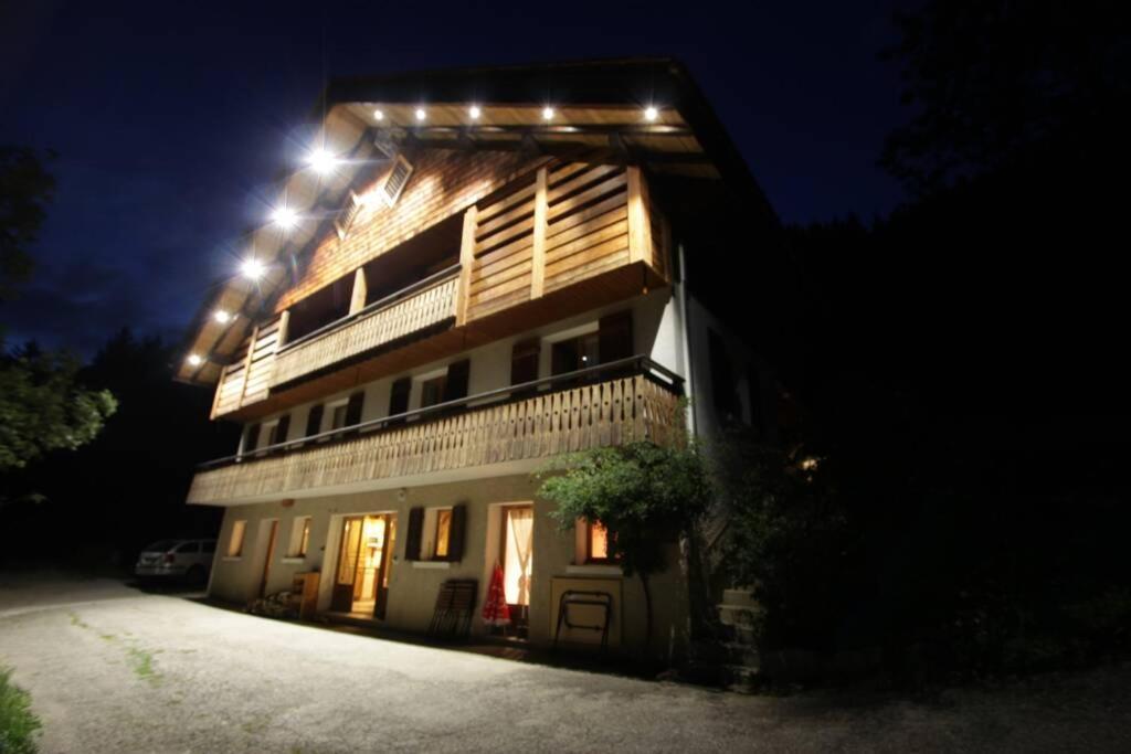 Appartement Cozy Dans Chalet 6 Pers Voiture 4 Roues Motrice A Dispo La Clusaz Esterno foto